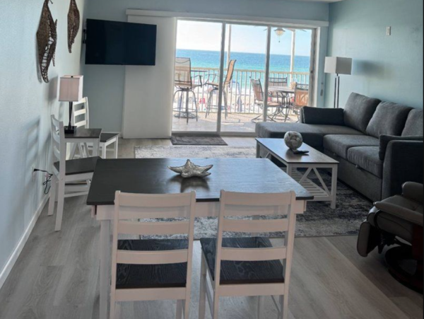 Gulf View Condo - Your Ideal  Bradenton Beach Getaway